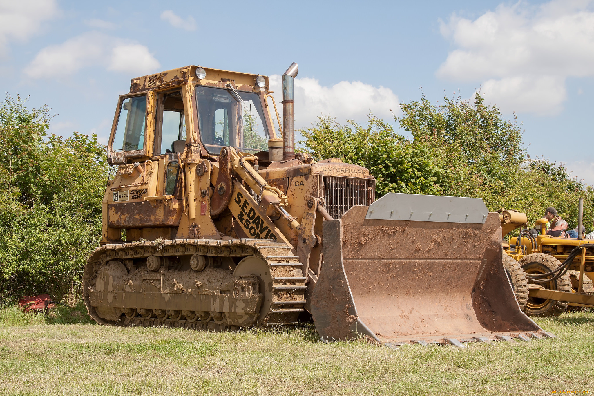 Калуга бульдозера. Caterpillar 240. Ковш бульдозера. Бульдозерный ковш. Бульдозер картинки.